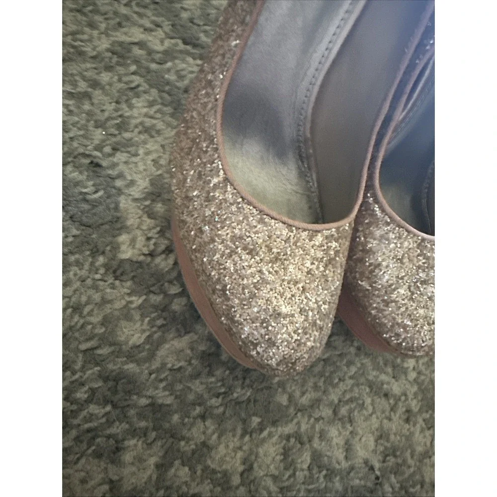 RACHEL ROY RFKEEDAN SZ 7 ROSE GOLD GLITTER SPARKLE PLATFORM 5.5